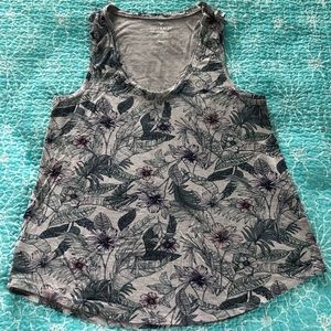 American Eagle Gray/Grey Flower Print Tank Top